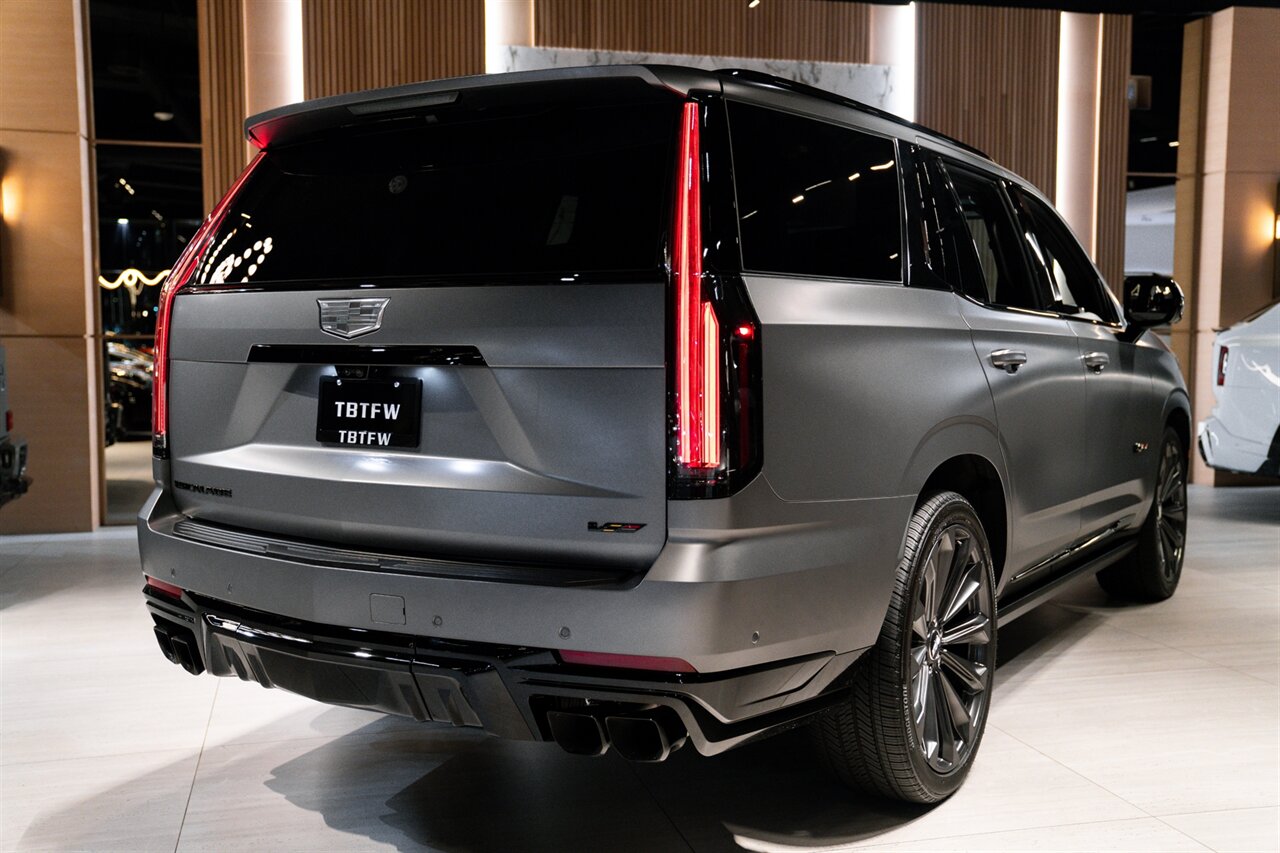 2026 Cadillac Escalade-V   - Photo 9 - Beverly Hills, CA 90212