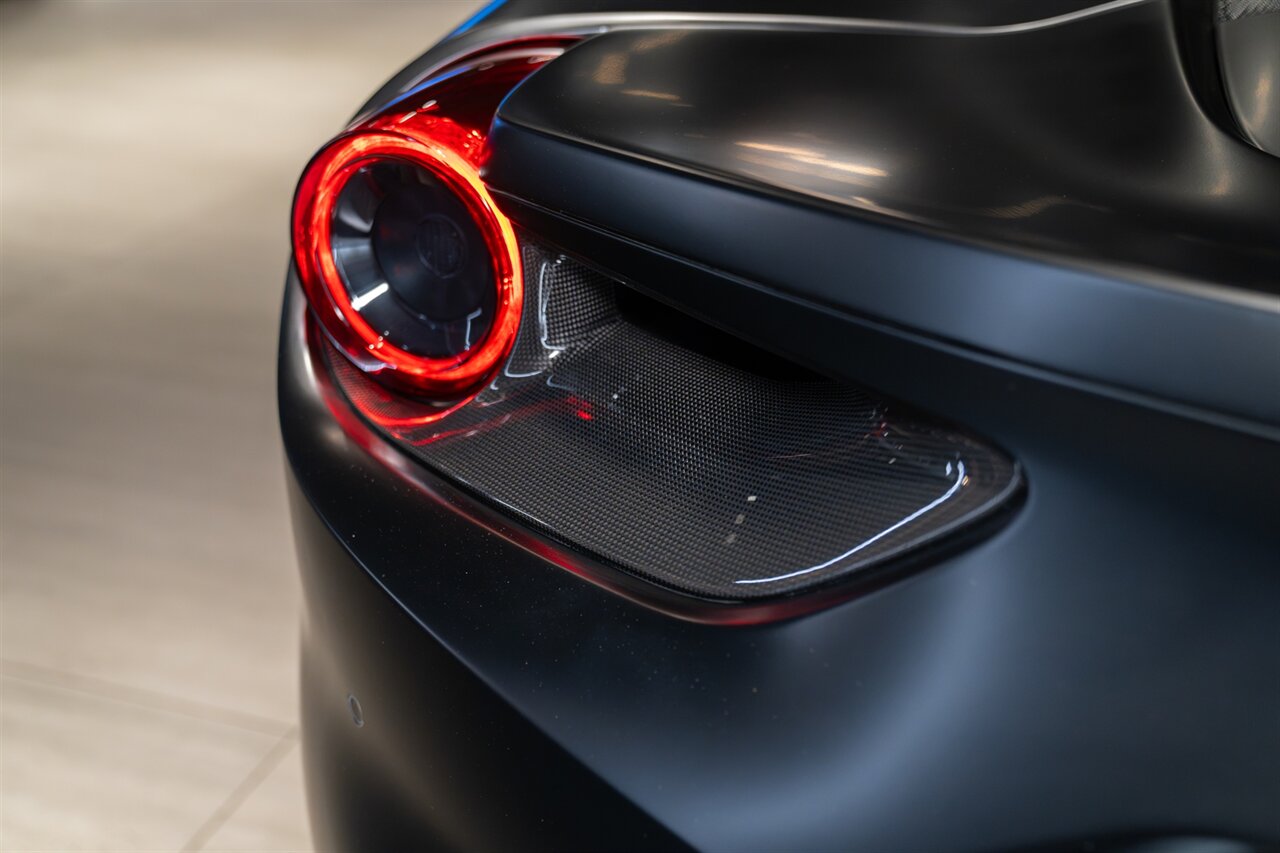 2017 Ferrari 488 Spider   - Photo 10 - Beverly Hills, CA 90212