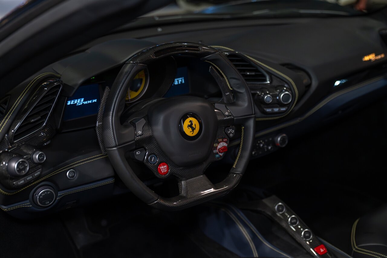 2017 Ferrari 488 Spider   - Photo 27 - Beverly Hills, CA 90212
