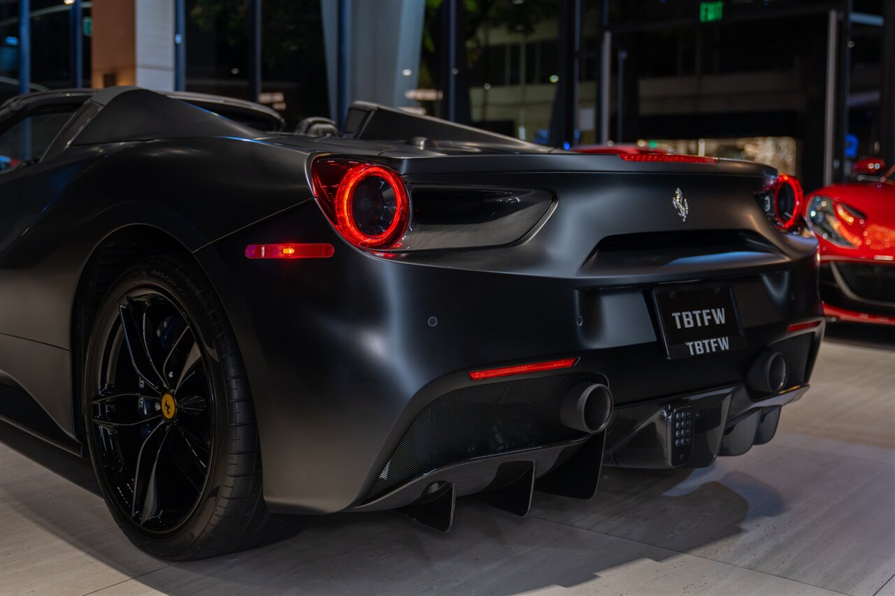 2017 Ferrari 488 Spider   - Photo 38 - Beverly Hills, CA 90212