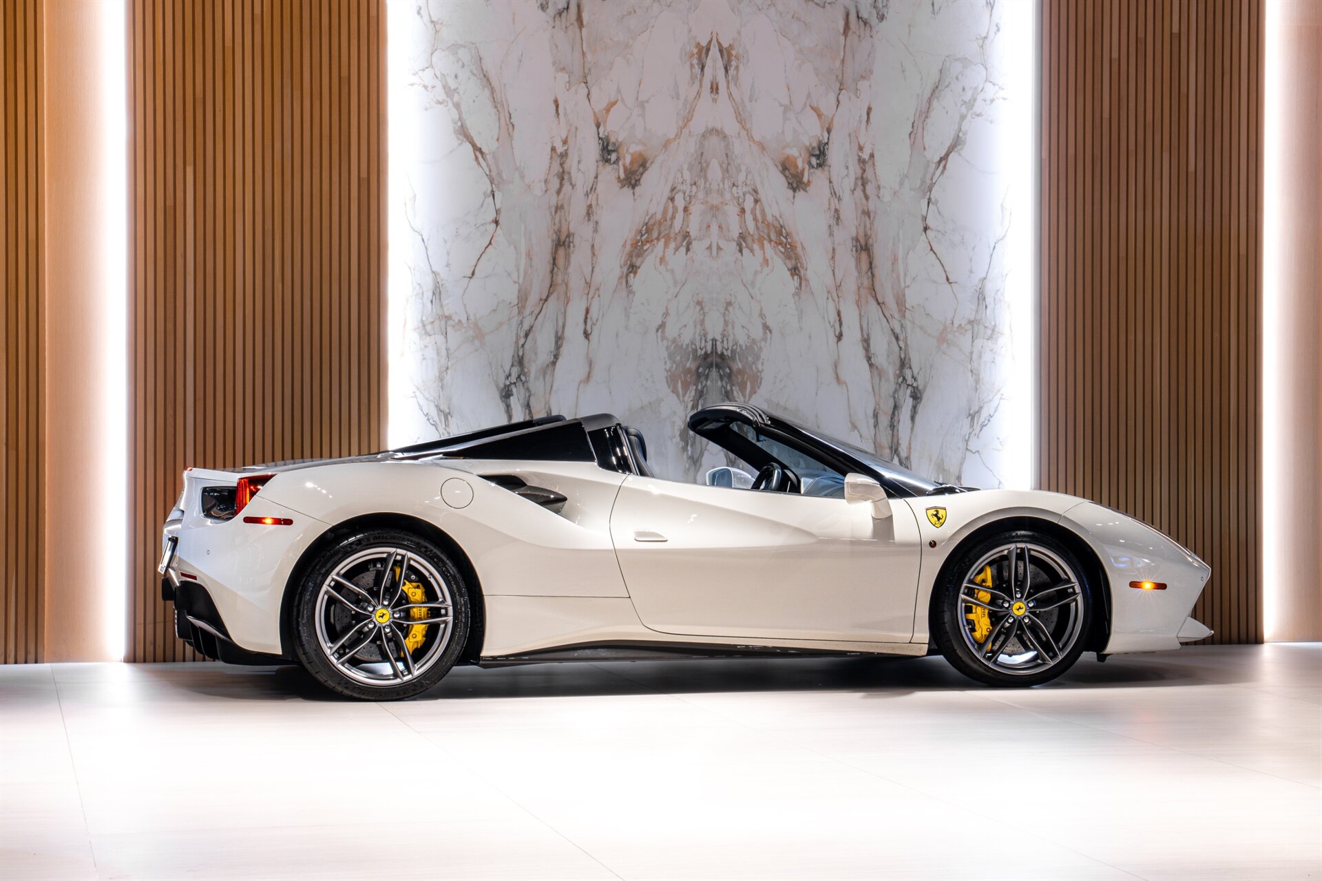 2019 Ferrari 488 Spider - Photo 4