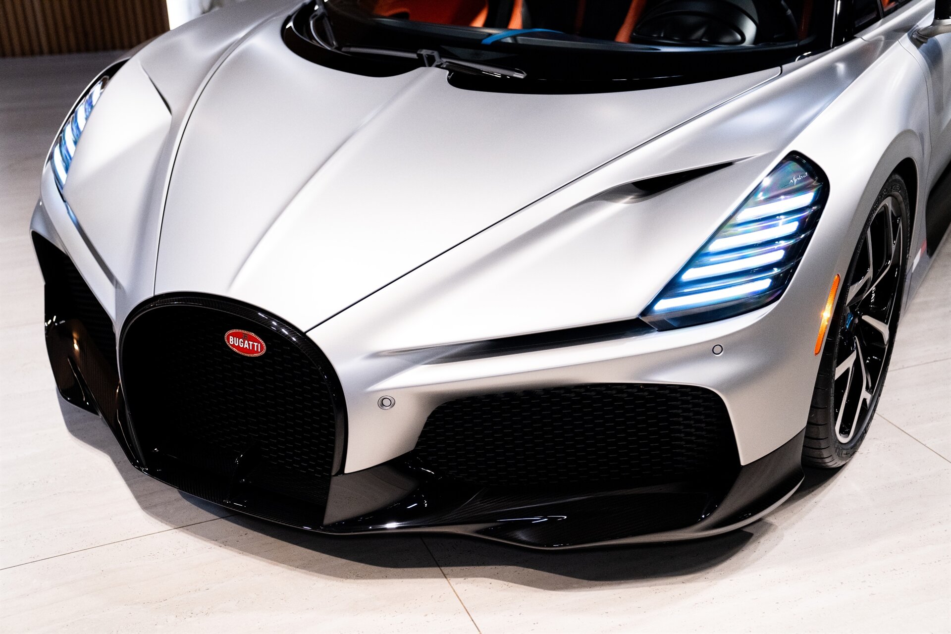 2025 Bugatti Mistral W16 - Photo 7