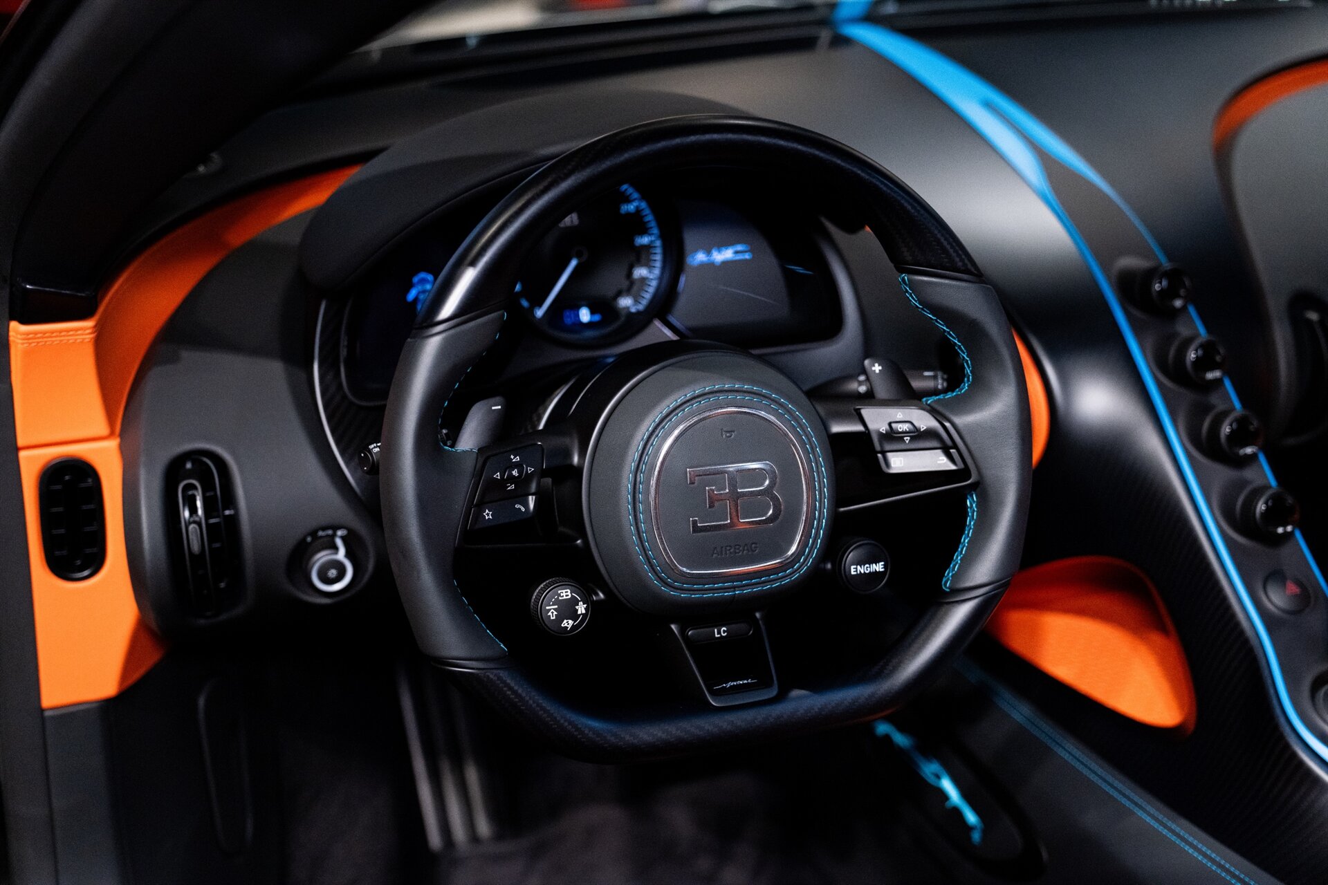 2025 Bugatti Mistral W16 - Photo 20