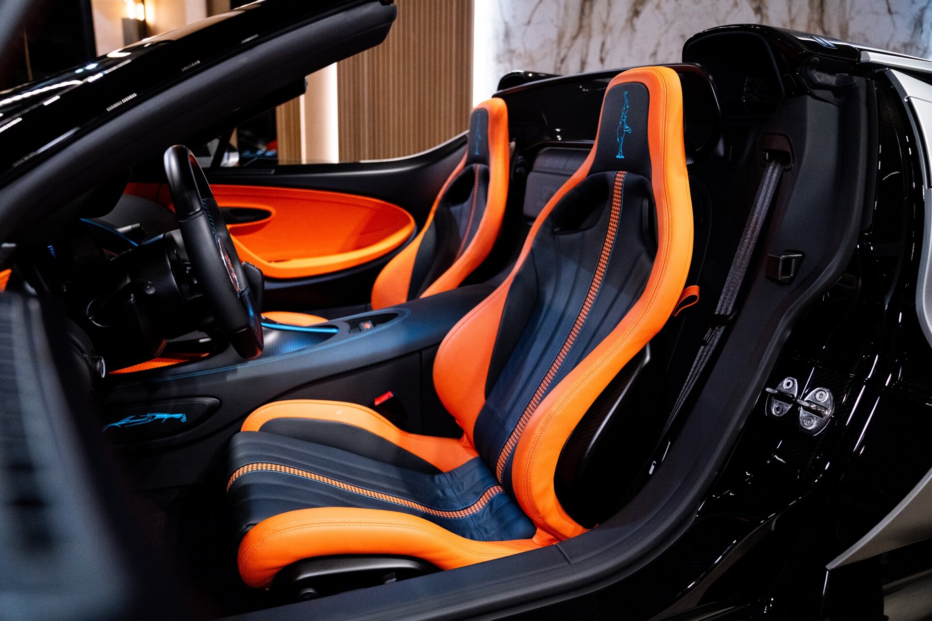 2025 Bugatti Mistral W16 - Photo 10