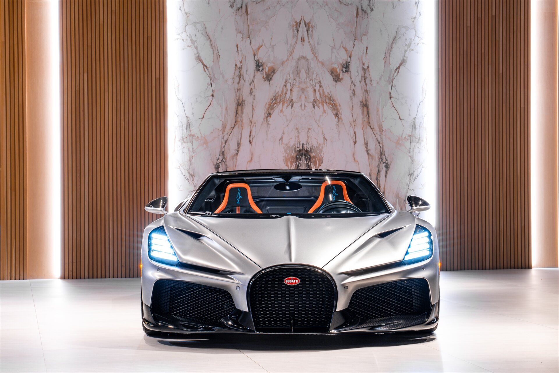 2025 Bugatti Mistral W16 - Photo 2