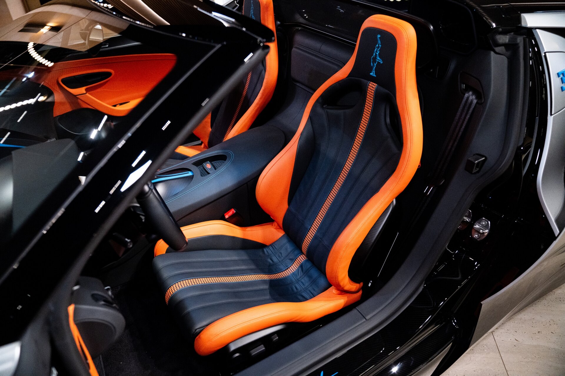 2025 Bugatti Mistral W16 - Photo 27