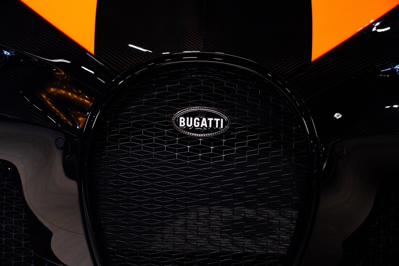 2022 Bugatti Chiron Super Sport 300+ - Photo 9 - Beverly Hills, CA 90212