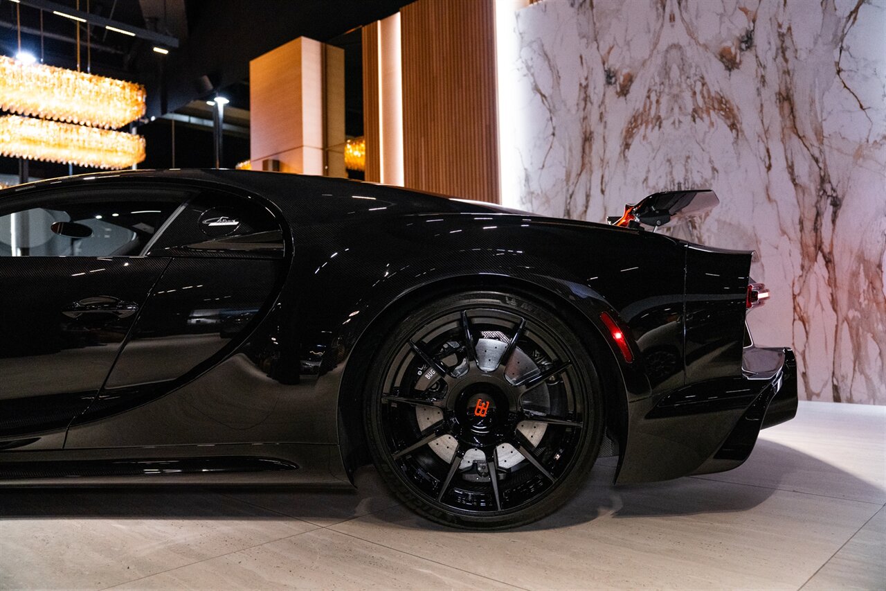 2022 Bugatti Chiron Super Sport 300+ - Photo 33 - Beverly Hills, CA 90212