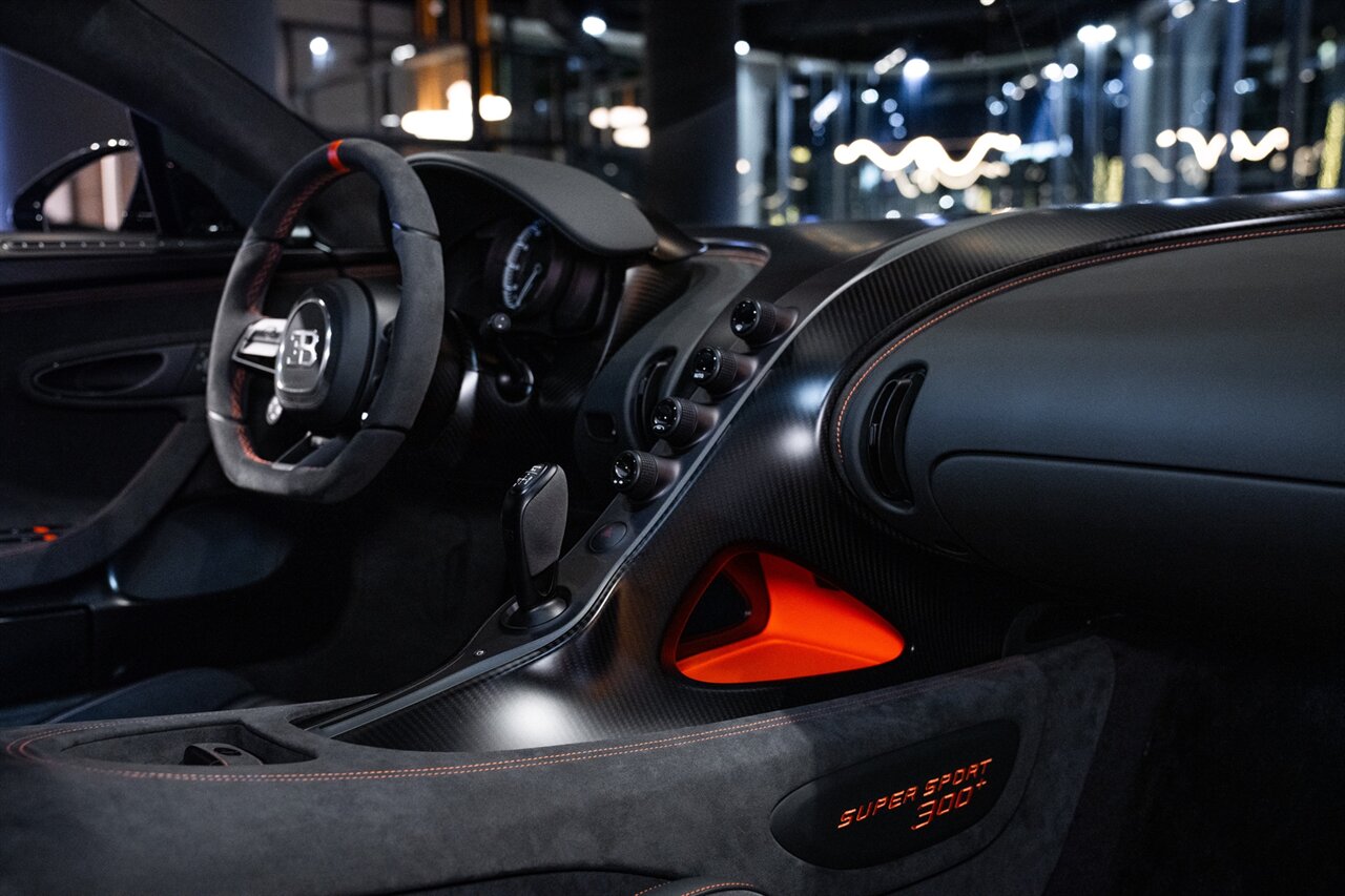 2022 Bugatti Chiron Super Sport 300+ - Photo 54 - Beverly Hills, CA 90212