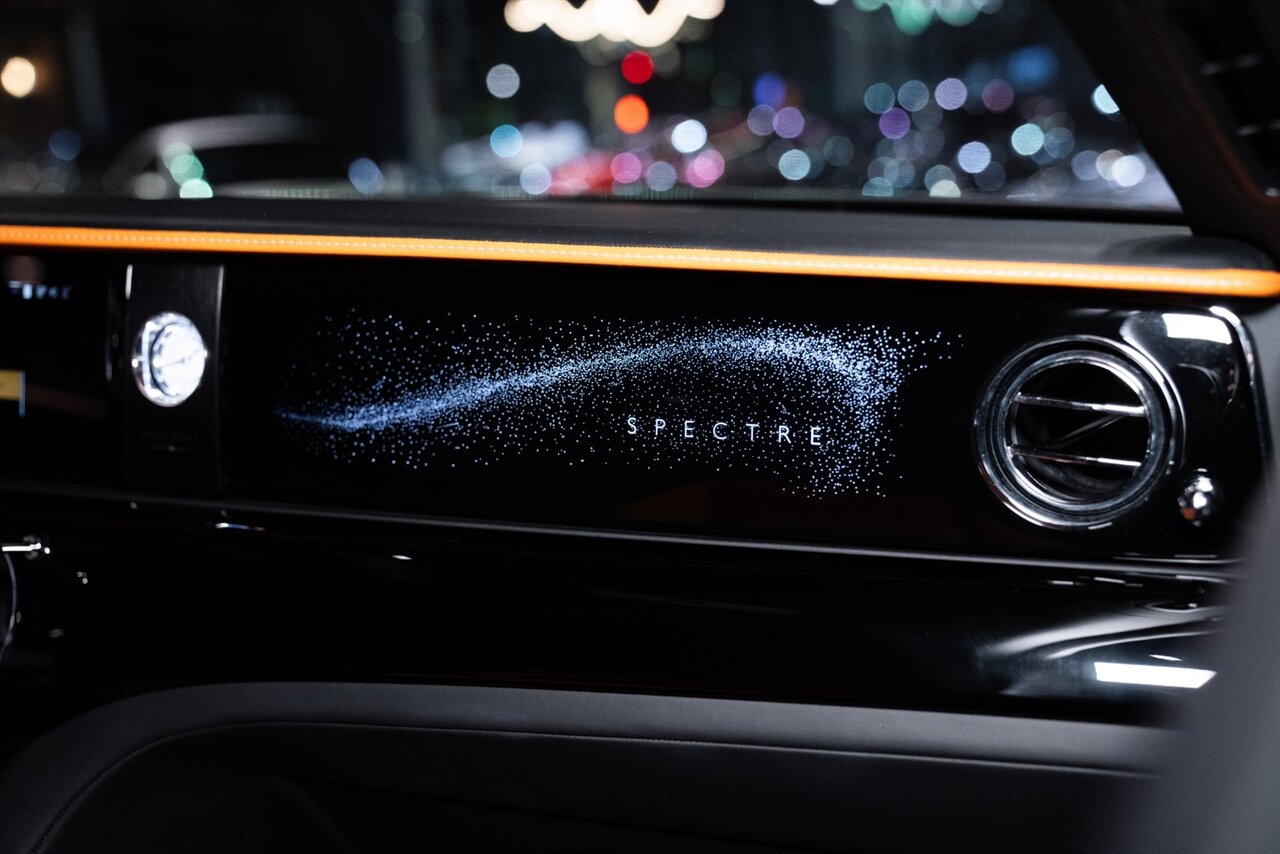 2024 Rolls-Royce Spectre   - Photo 23 - Beverly Hills, CA 90212
