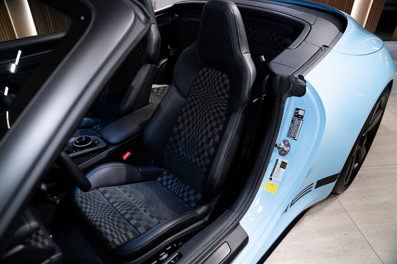 2026 Porsche 911 Carrera GTS Spirit 70   - Photo 29 - Beverly Hills, CA 90212