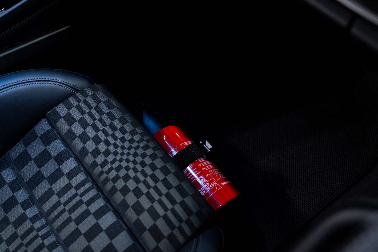 2026 Porsche 911 Carrera GTS Spirit 70   - Photo 34 - Beverly Hills, CA 90212