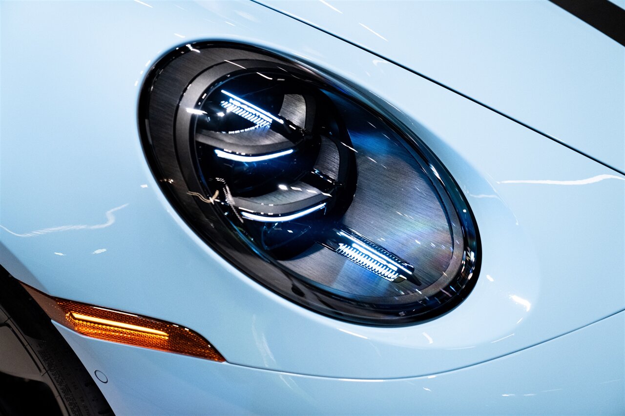 2026 Porsche 911 Carrera GTS Spirit 70   - Photo 9 - Beverly Hills, CA 90212