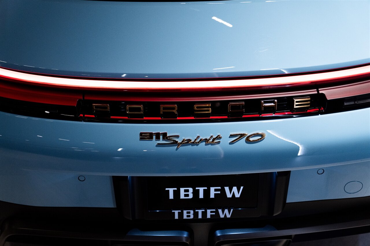 2026 Porsche 911 Carrera GTS Spirit 70   - Photo 19 - Beverly Hills, CA 90212