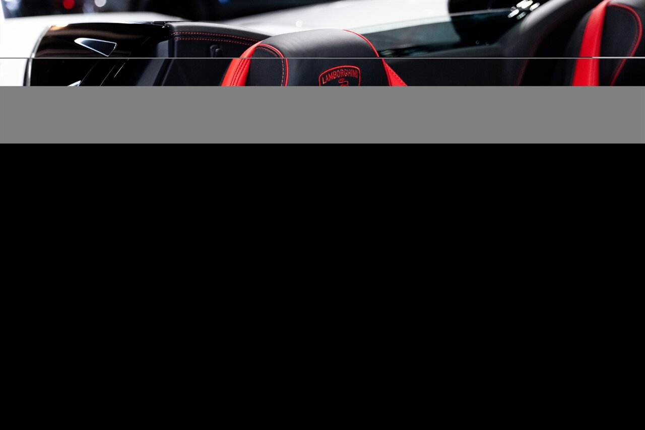 2023 Lamborghini Huracan EVO Spyder - Photo 36 - Beverly Hills, CA 90212