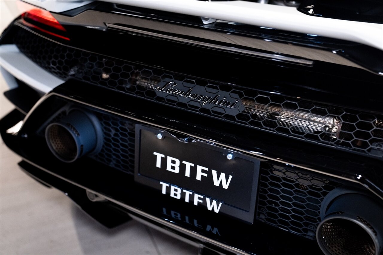 2023 Lamborghini Huracan EVO Spyder - Photo 23 - Beverly Hills, CA 90212