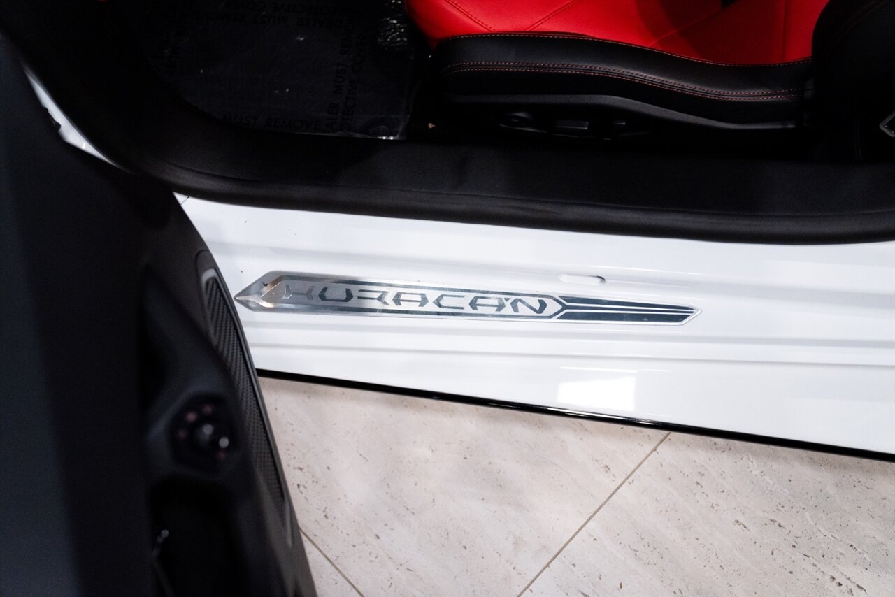 2023 Lamborghini Huracan EVO Spyder - Photo 31 - Beverly Hills, CA 90212