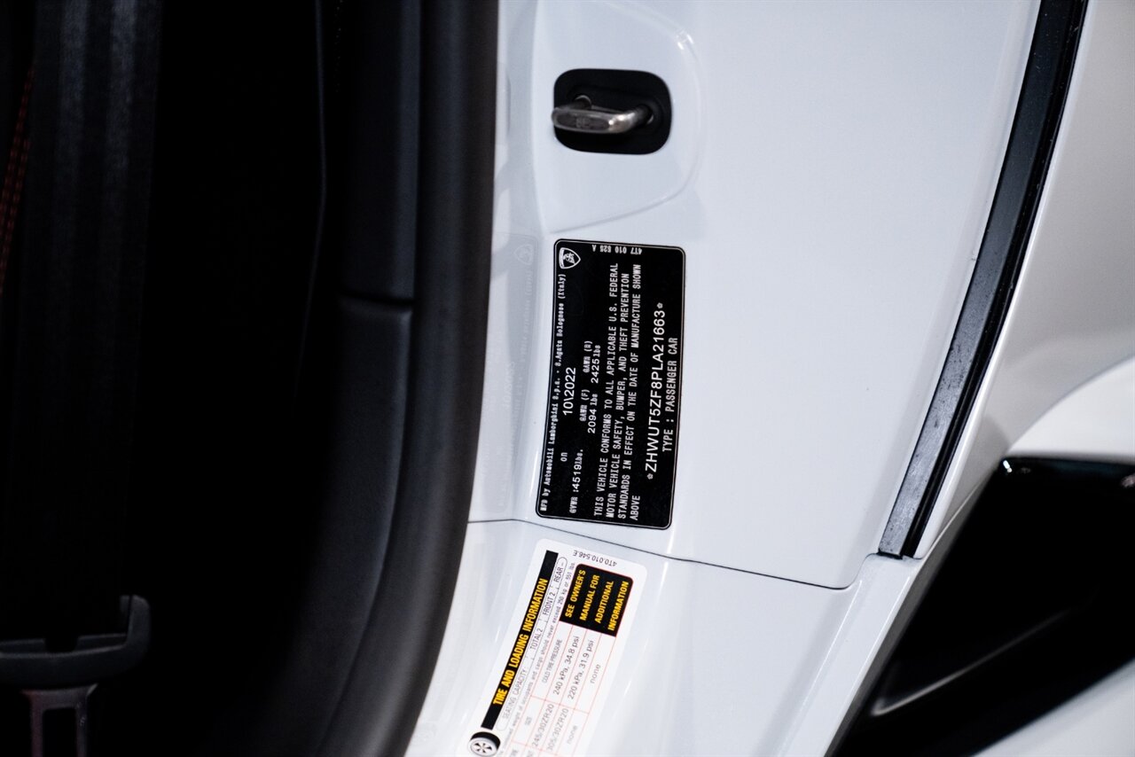 2023 Lamborghini Huracan EVO Spyder - Photo 27 - Beverly Hills, CA 90212