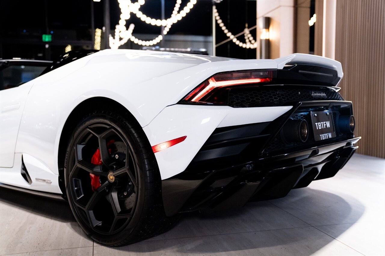 2023 Lamborghini Huracan EVO Spyder - Photo 19 - Beverly Hills, CA 90212