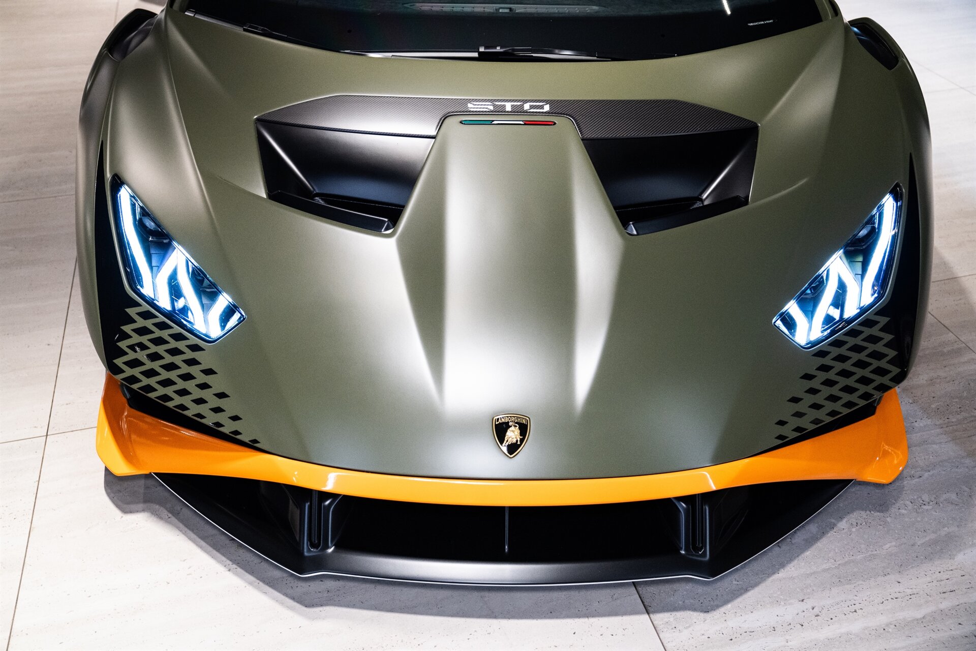 2022 Lamborghini Huracan STO - Photo 9