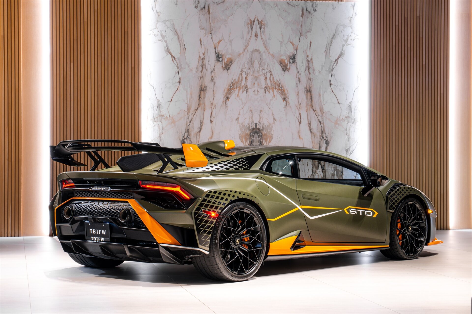2022 Lamborghini Huracan STO - Photo 4
