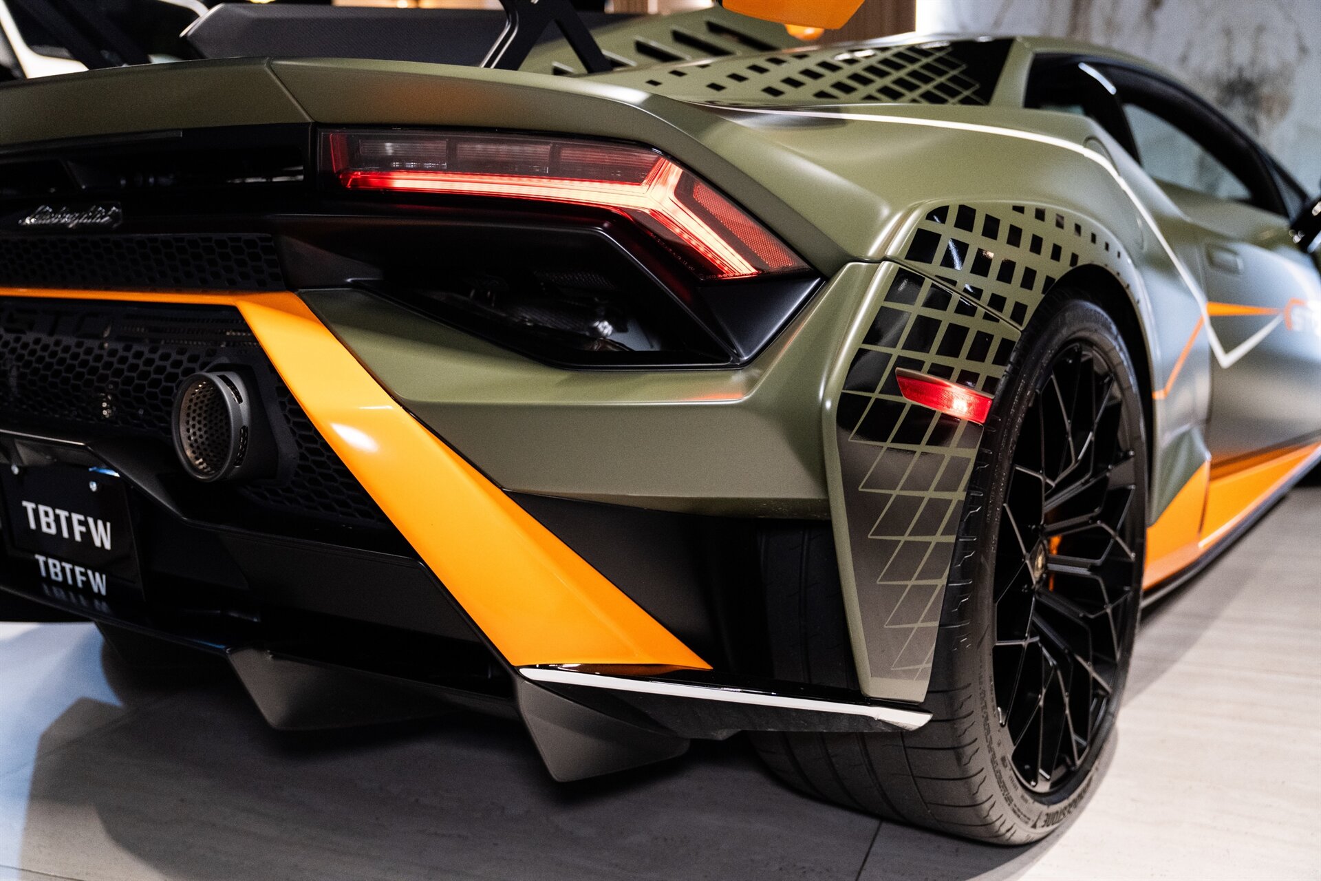 2022 Lamborghini Huracan STO - Photo 48