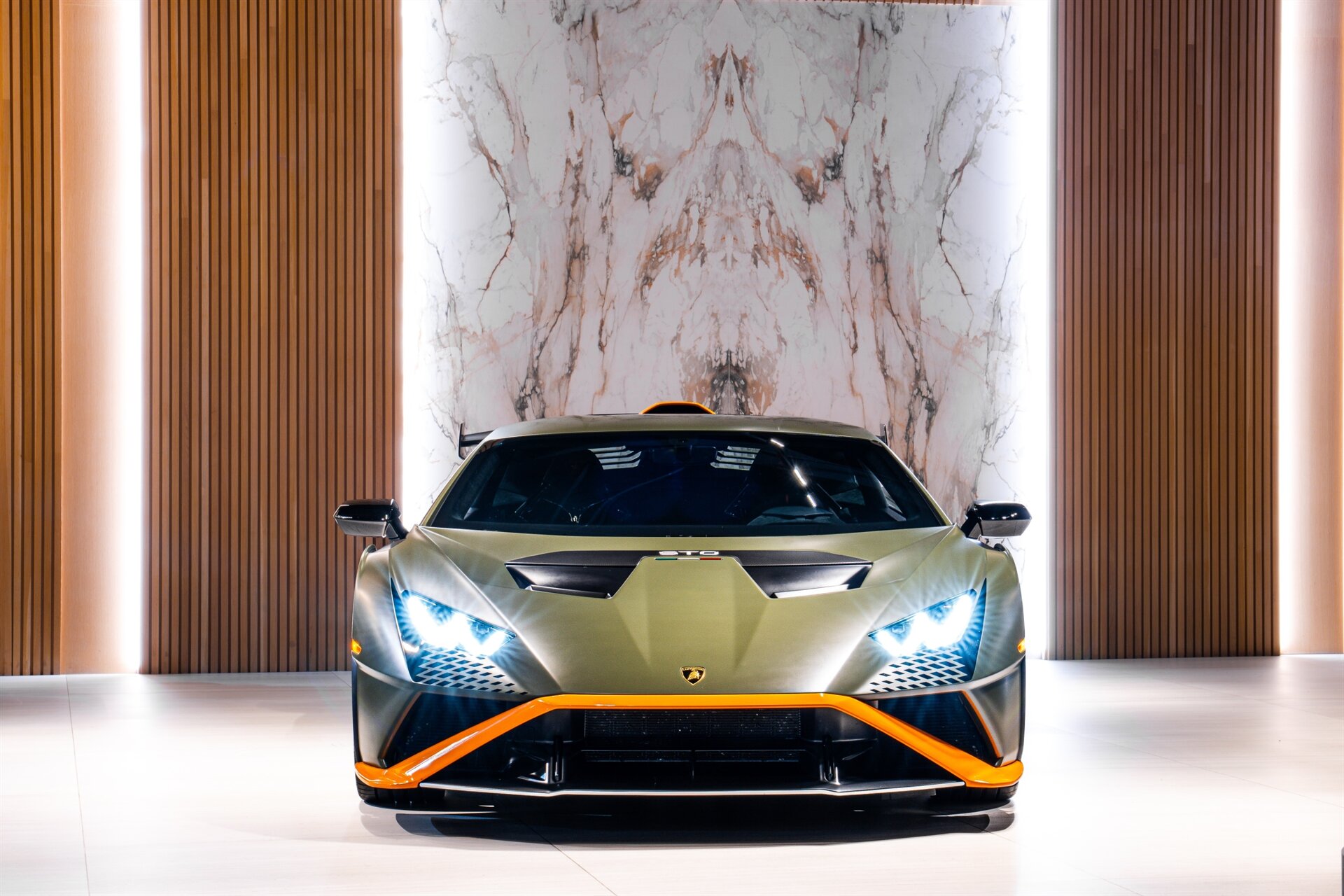 2022 Lamborghini Huracan STO - Photo 2