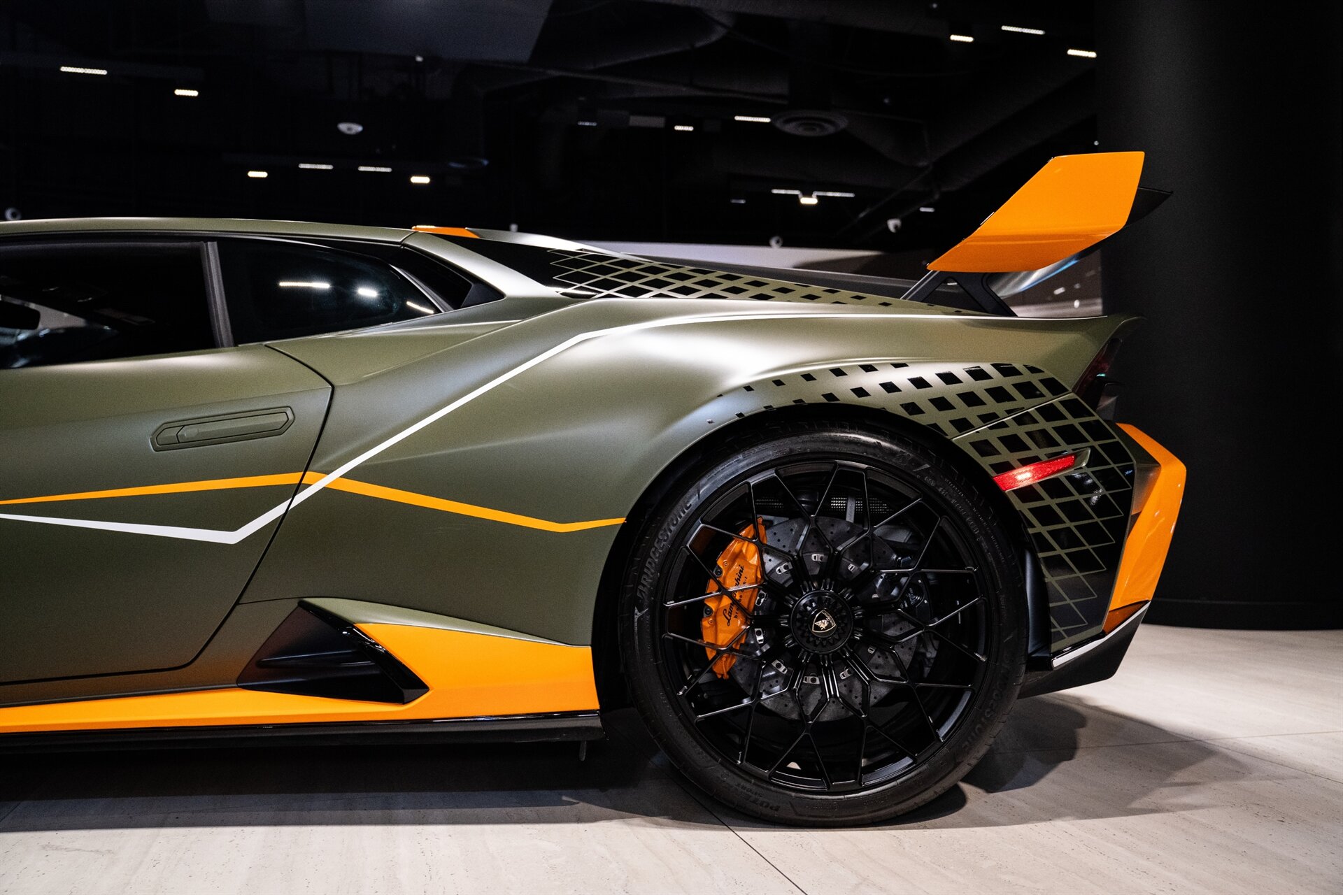 2022 Lamborghini Huracan STO - Photo 21