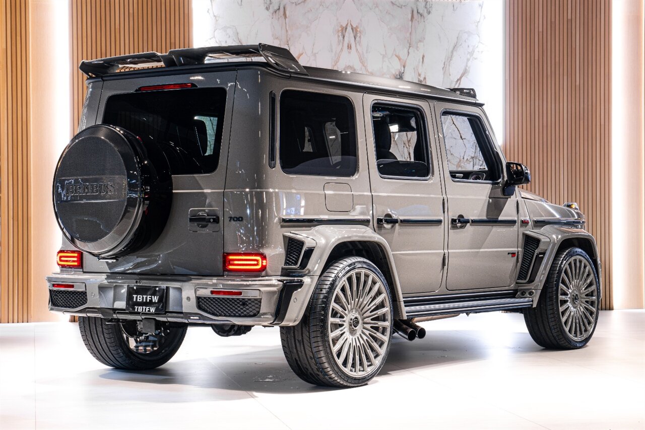 2025 Mercedes-Benz AMG G 700 Brabus   - Photo 3 - Beverly Hills, CA 90212