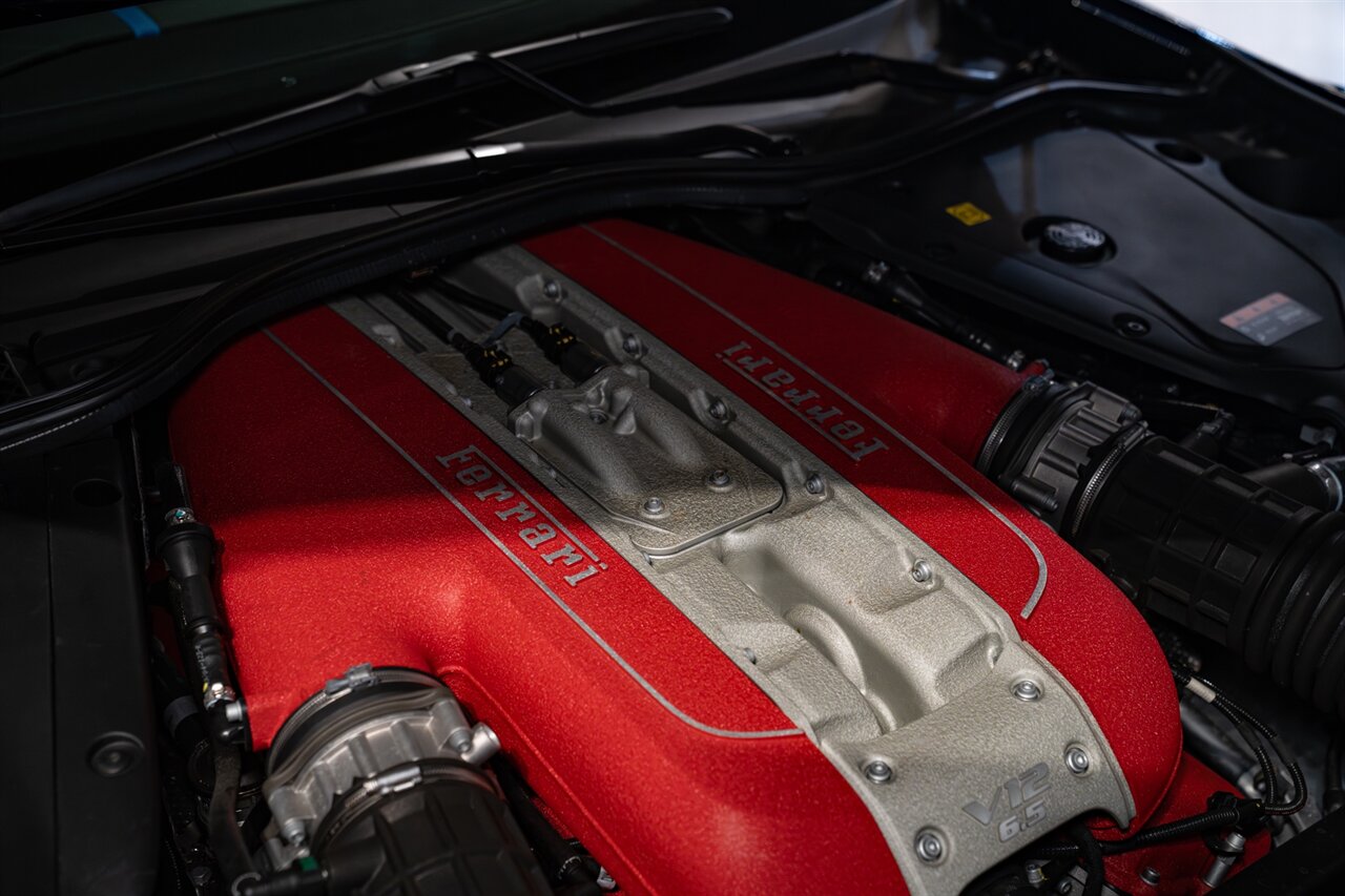 2022 Ferrari 812 GTS - Photo 9 - Beverly Hills, CA 90212