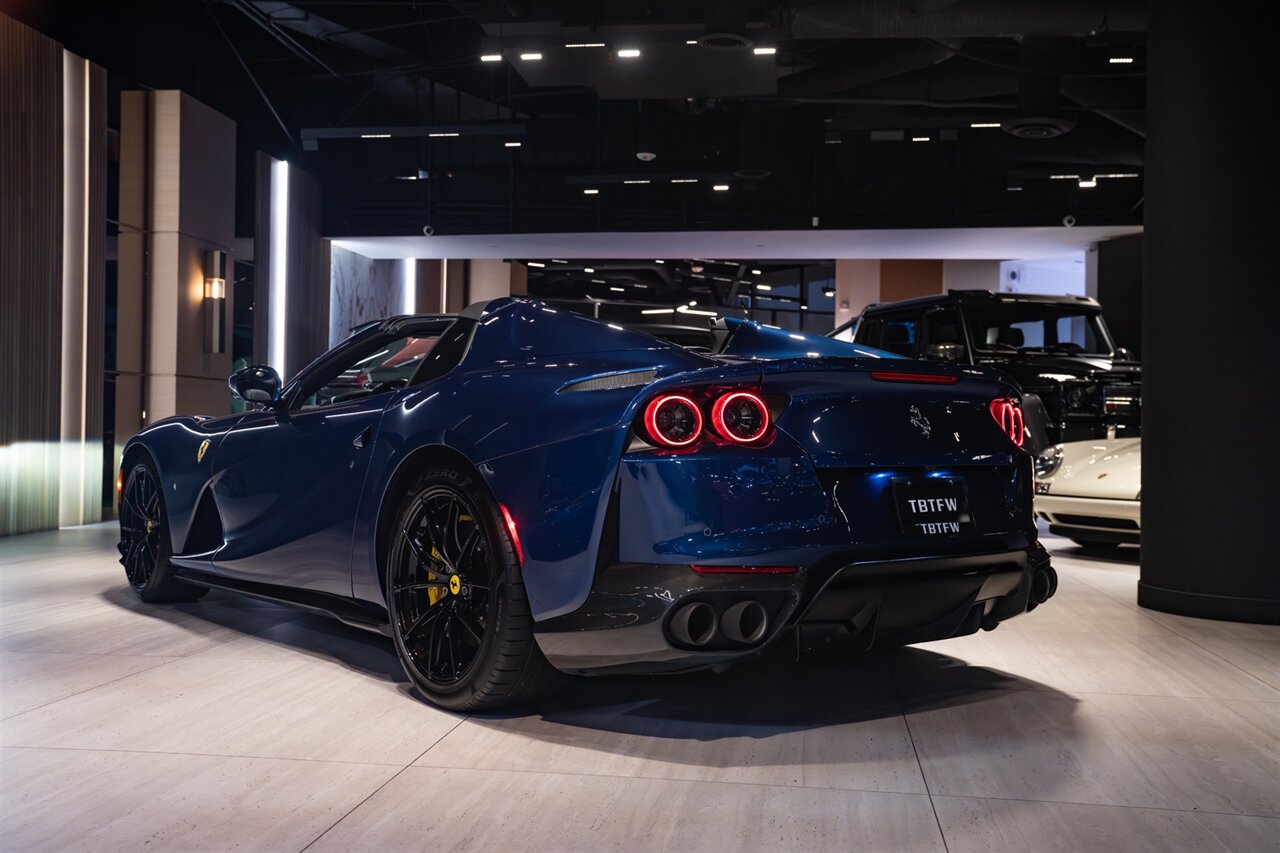 2022 Ferrari 812 GTS - Photo 17 - Beverly Hills, CA 90212