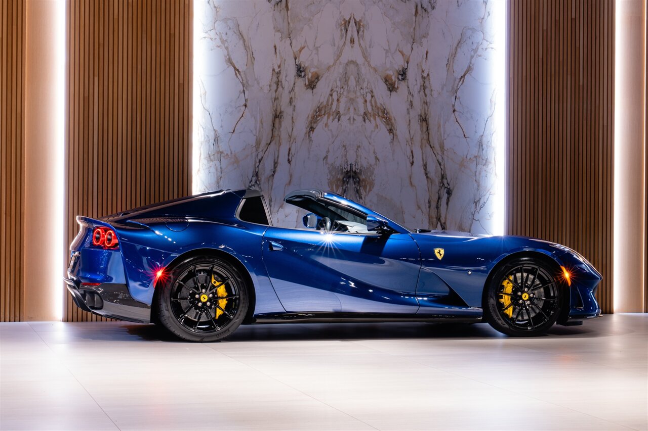 2022 Ferrari 812 GTS - Photo 4 - Beverly Hills, CA 90212
