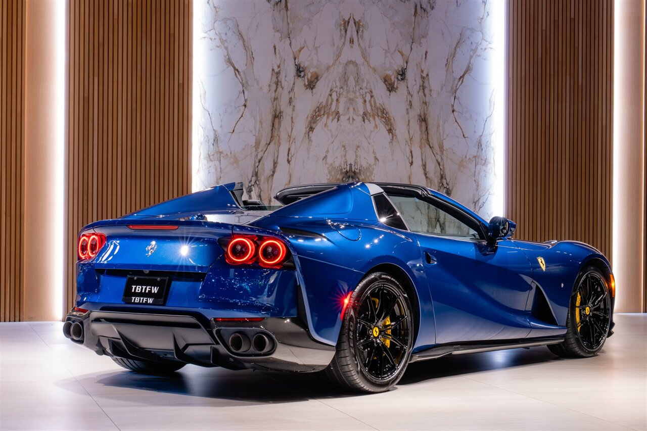 2022 Ferrari 812 GTS - Photo 6 - Beverly Hills, CA 90212