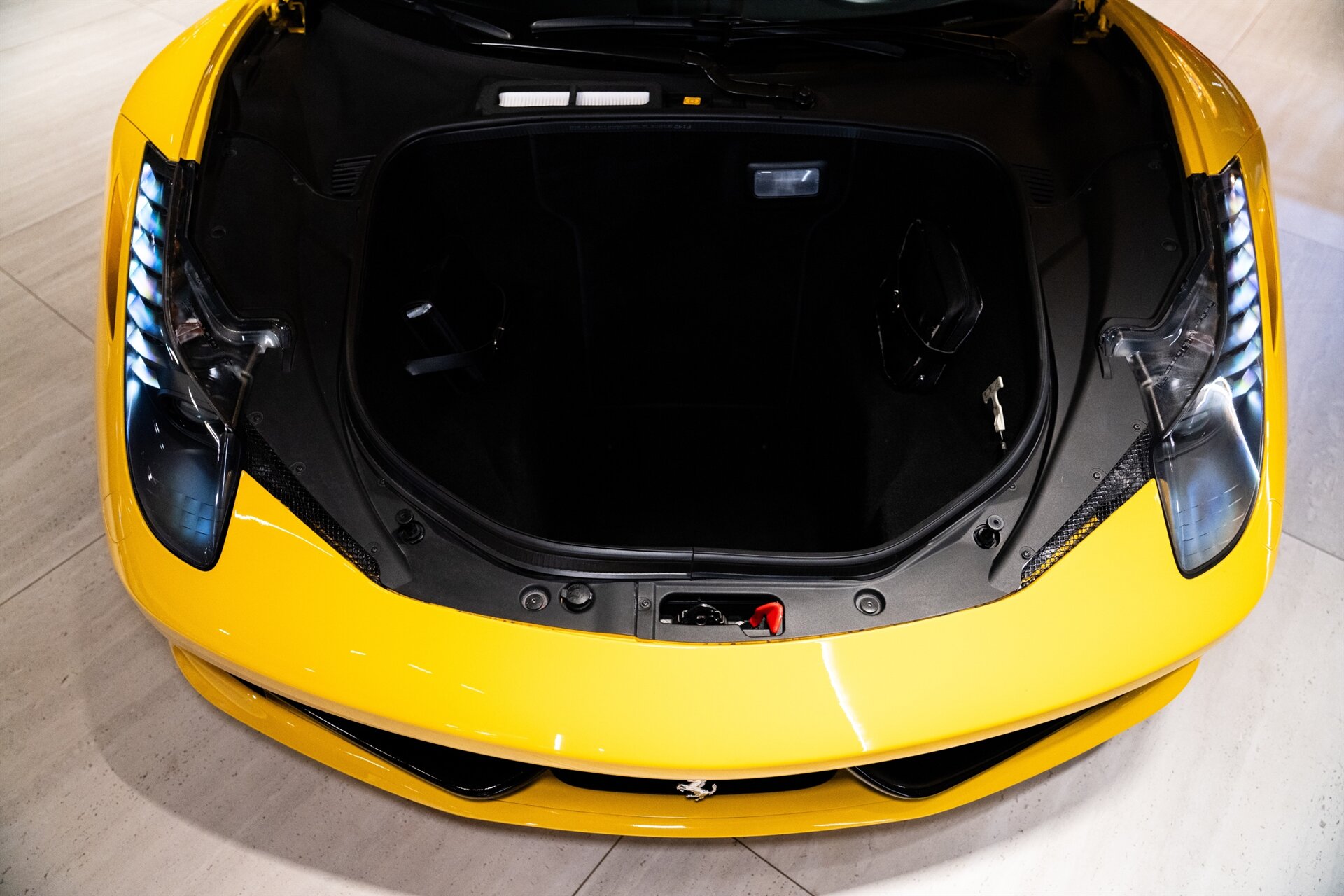 2010 Ferrari 458 Italia Base - Photo 9