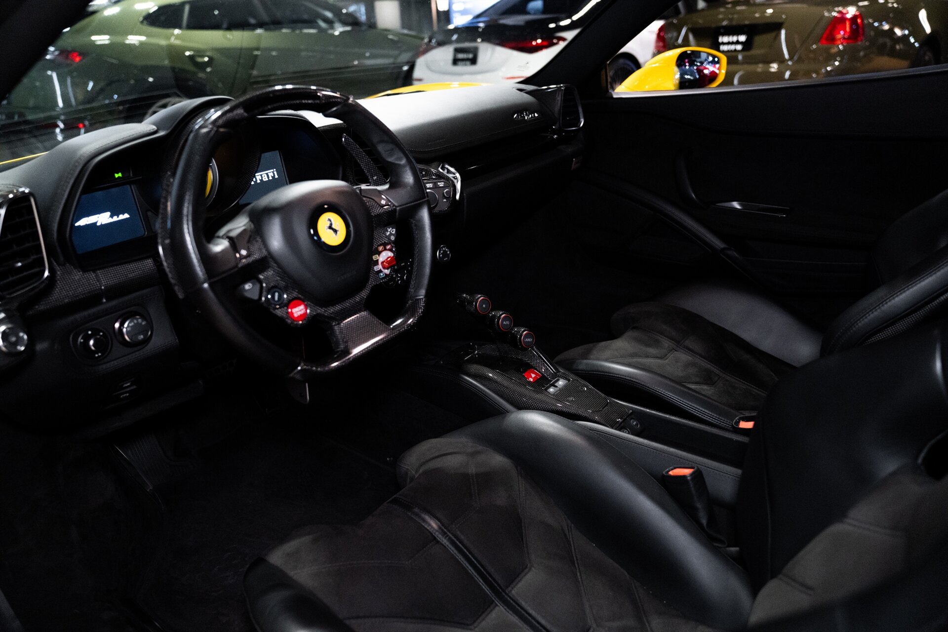 2010 Ferrari 458 Italia Base - Photo 13
