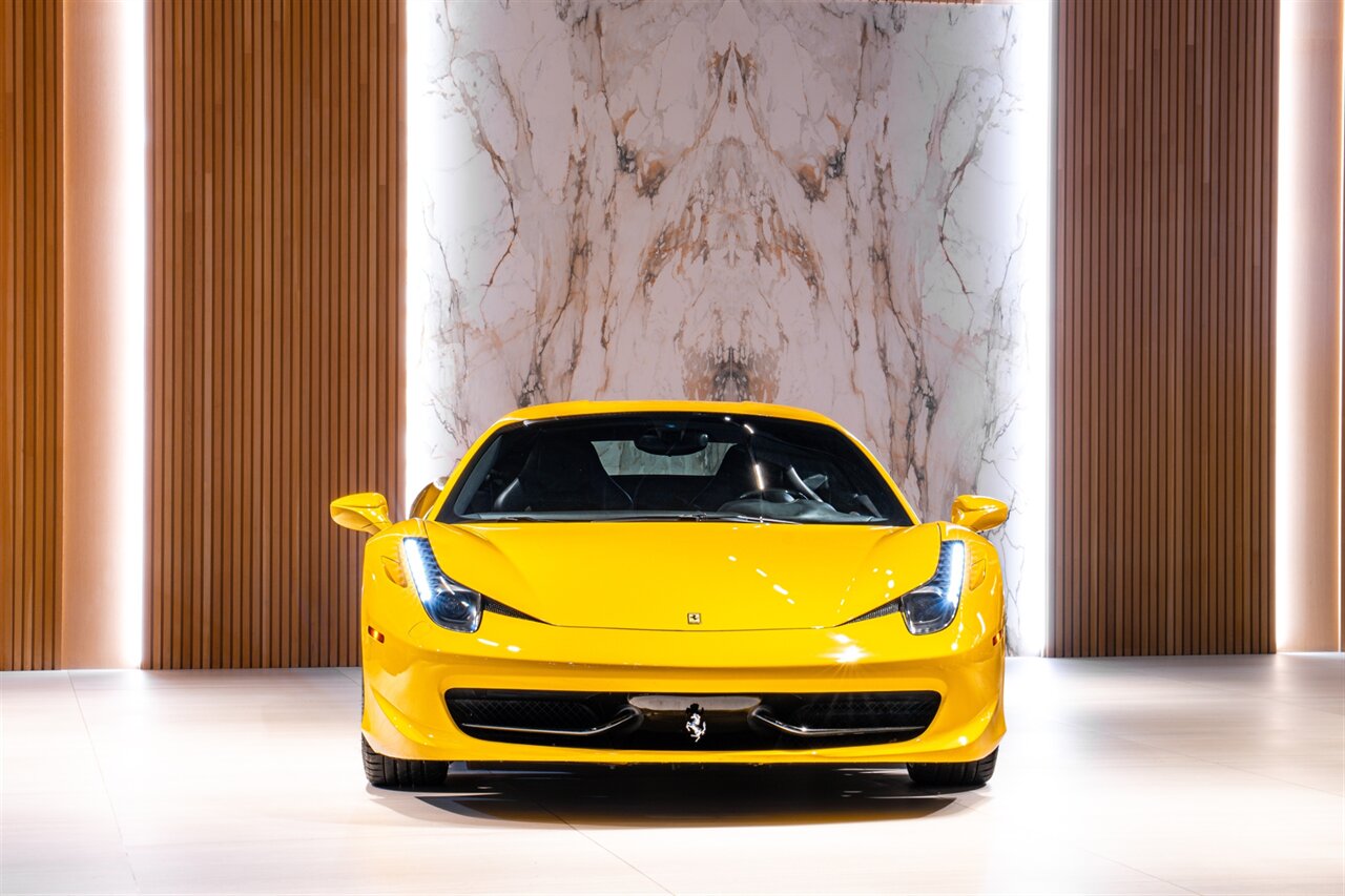 2010 Ferrari 458 Italia   - Photo 2 - Beverly Hills, CA 90212