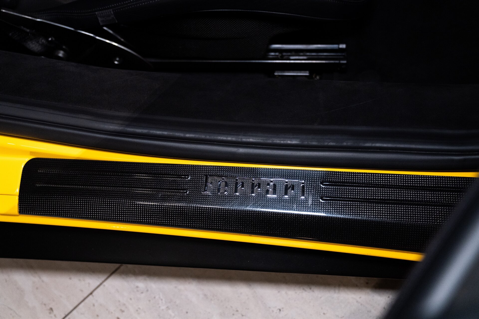 2010 Ferrari 458 Italia Base - Photo 21