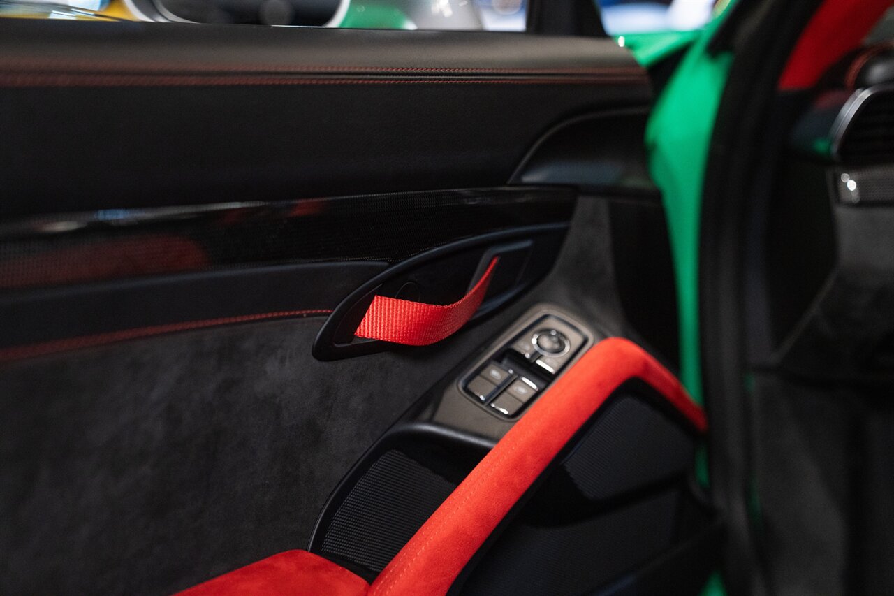 2018 Porsche 911 GT2 RS   - Photo 14 - Beverly Hills, CA 90212