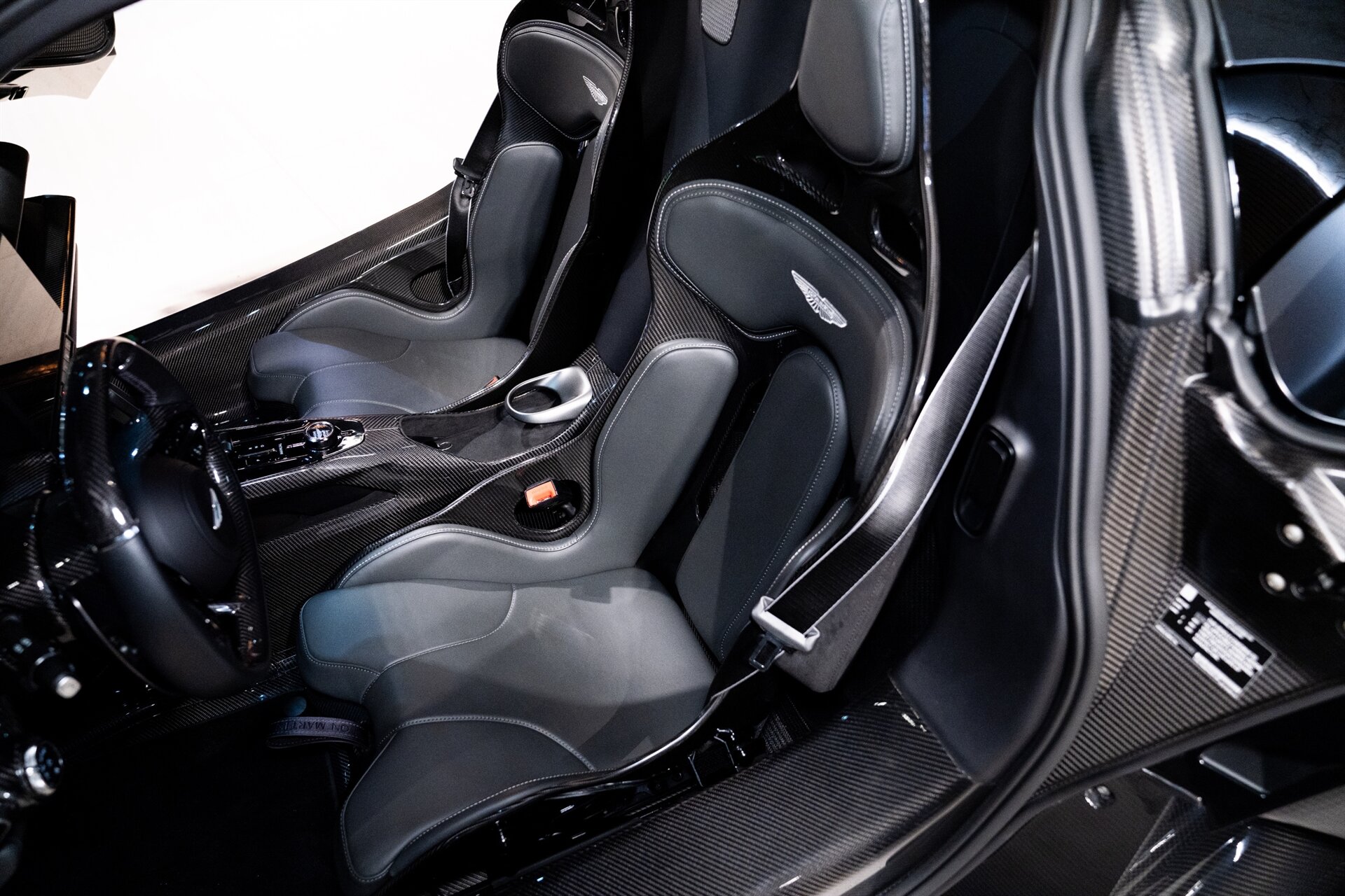 2026 Aston Martin Valhalla - Photo 49