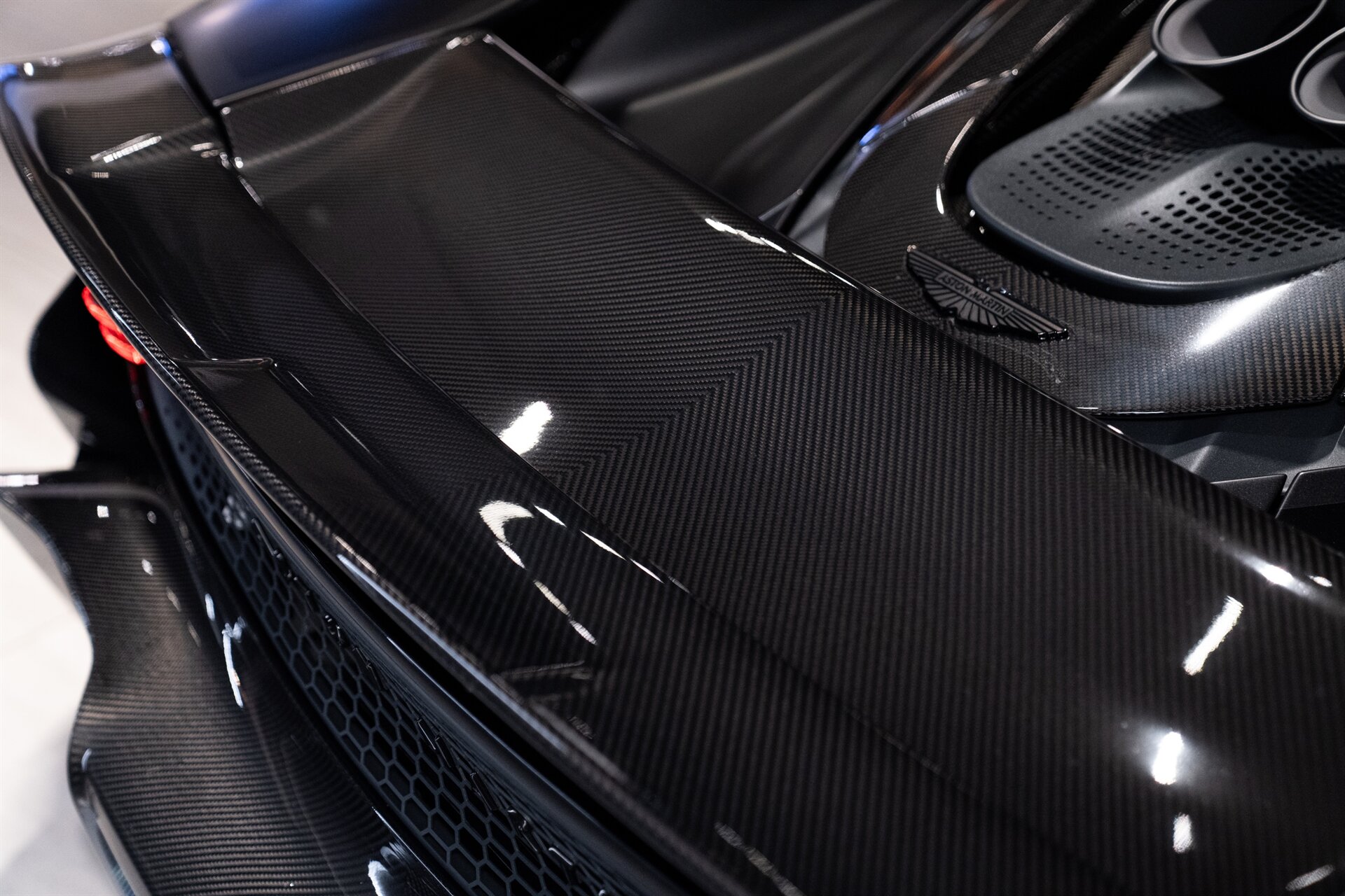 2026 Aston Martin Valhalla - Photo 38