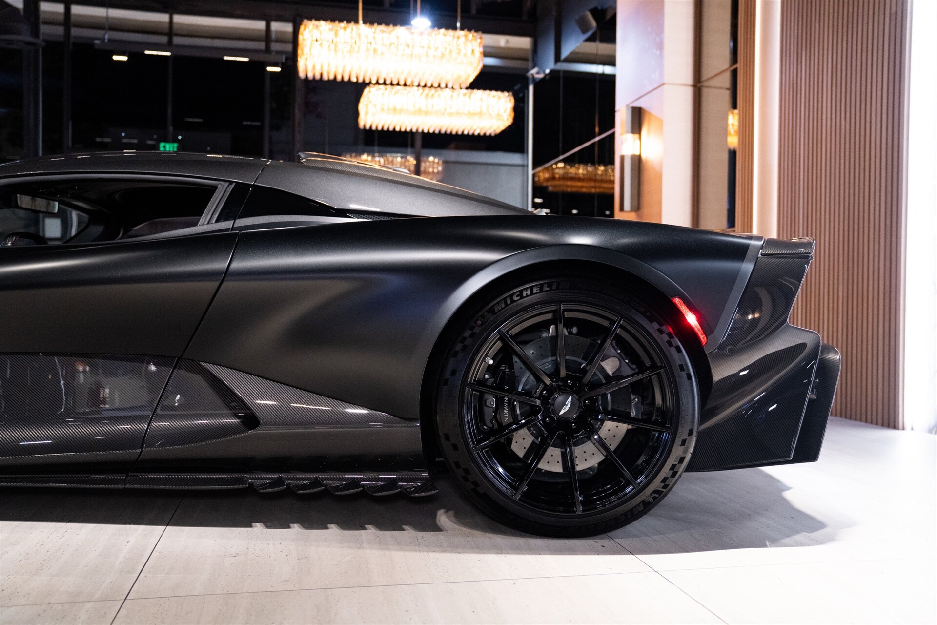 2026 Aston Martin Valhalla - Photo 19