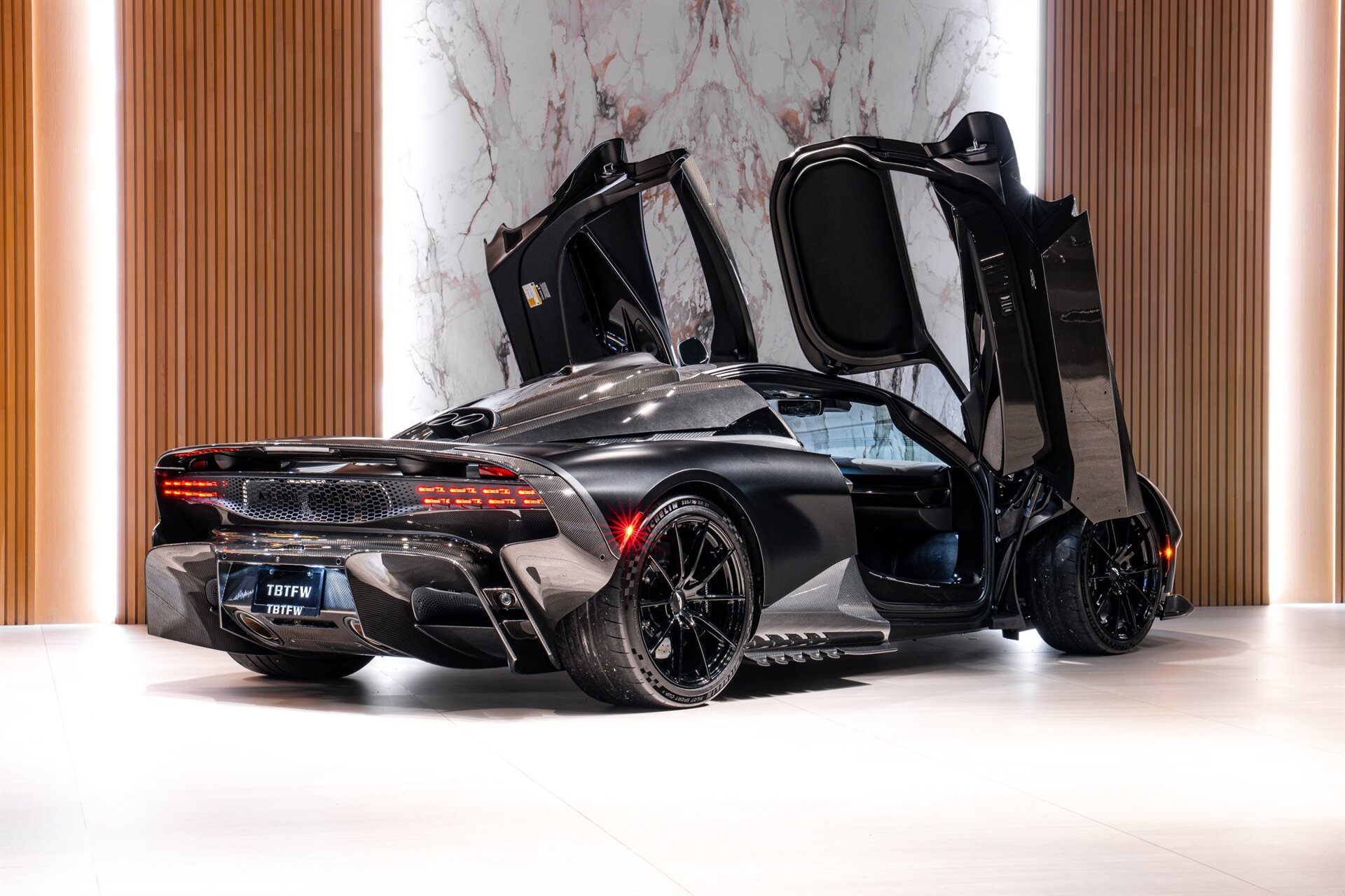 2026 Aston Martin Valhalla - Photo 6