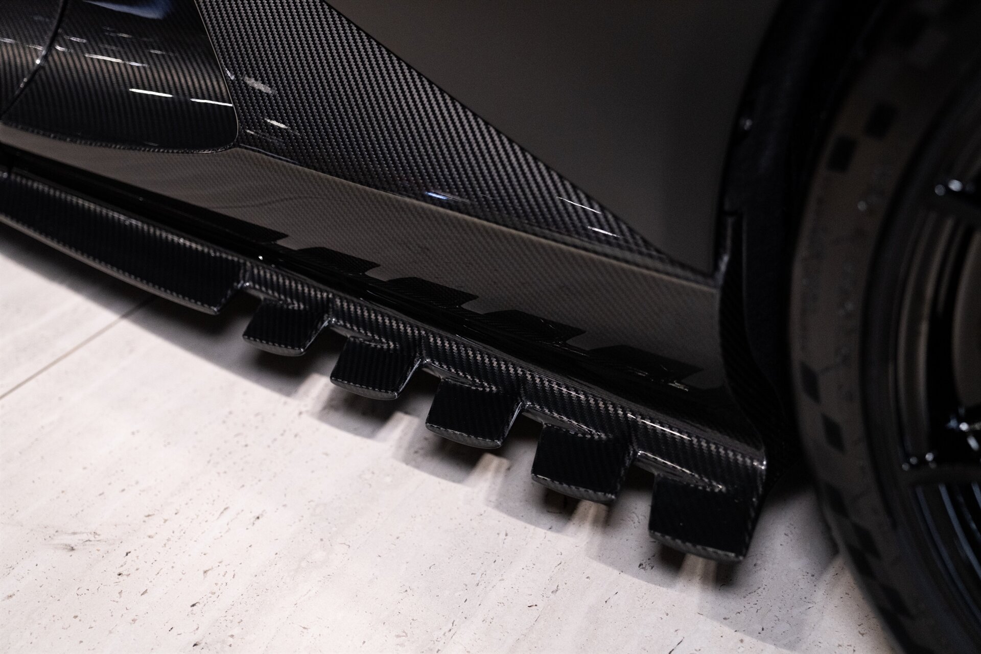 2026 Aston Martin Valhalla - Photo 18