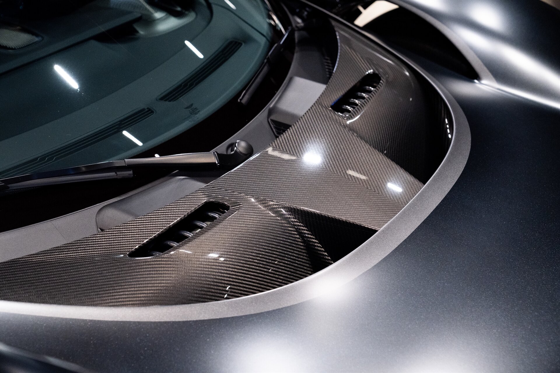 2026 Aston Martin Valhalla - Photo 48