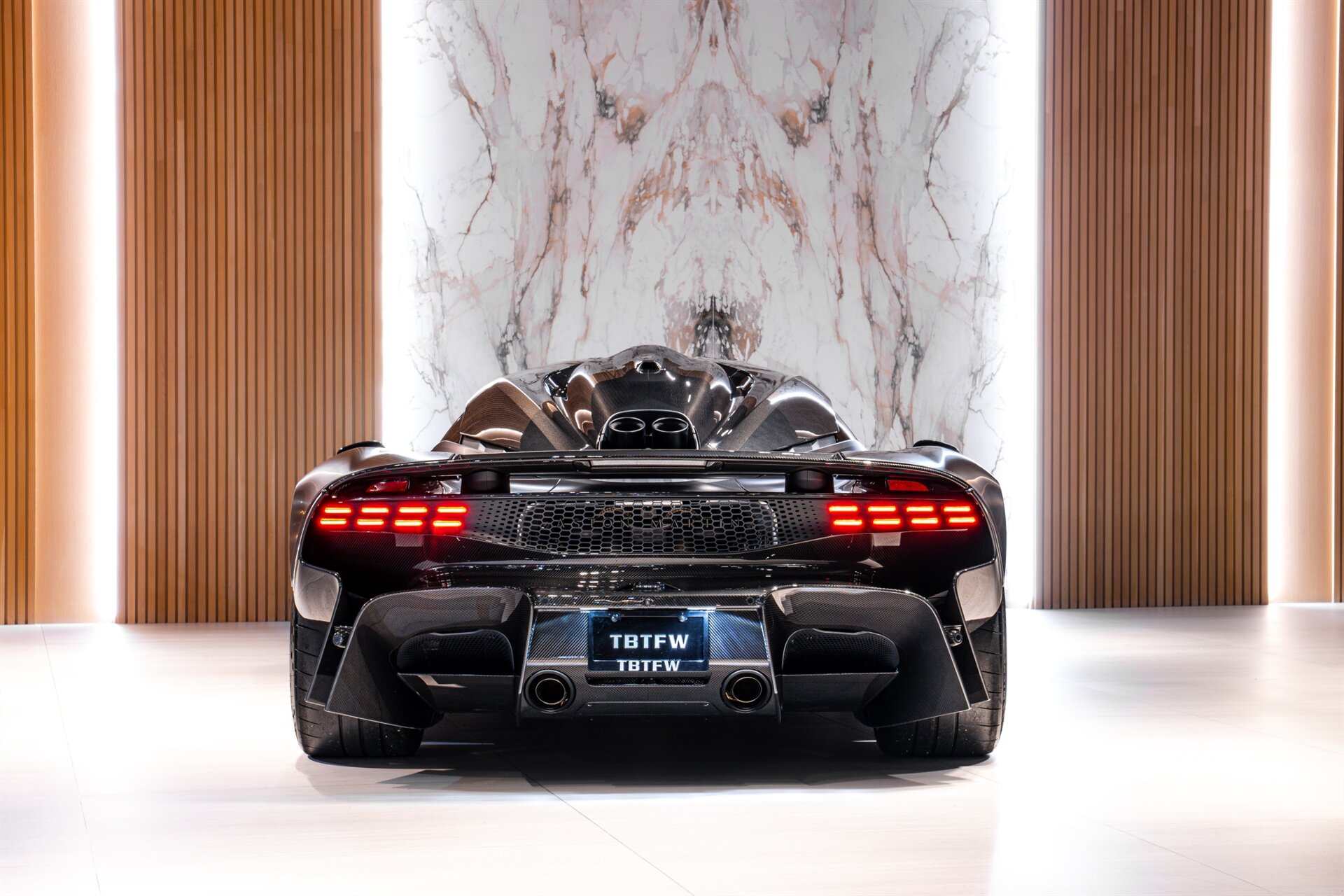 2026 Aston Martin Valhalla - Photo 5