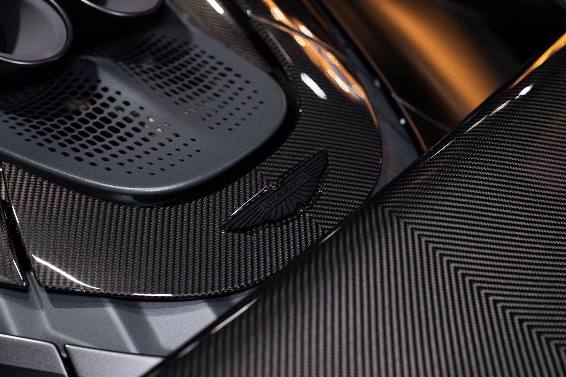 2026 Aston Martin Valhalla - Photo 42