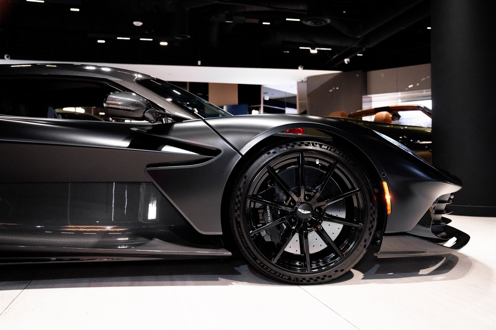 2026 Aston Martin Valhalla - Photo 47