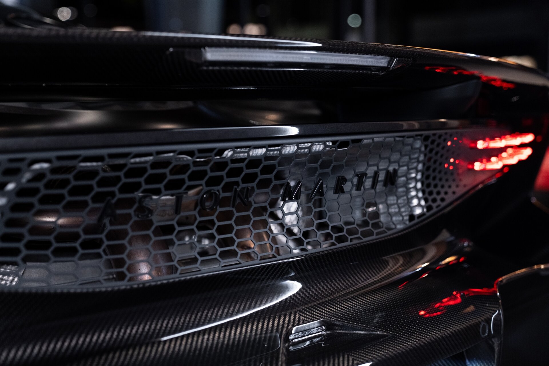 2026 Aston Martin Valhalla - Photo 41