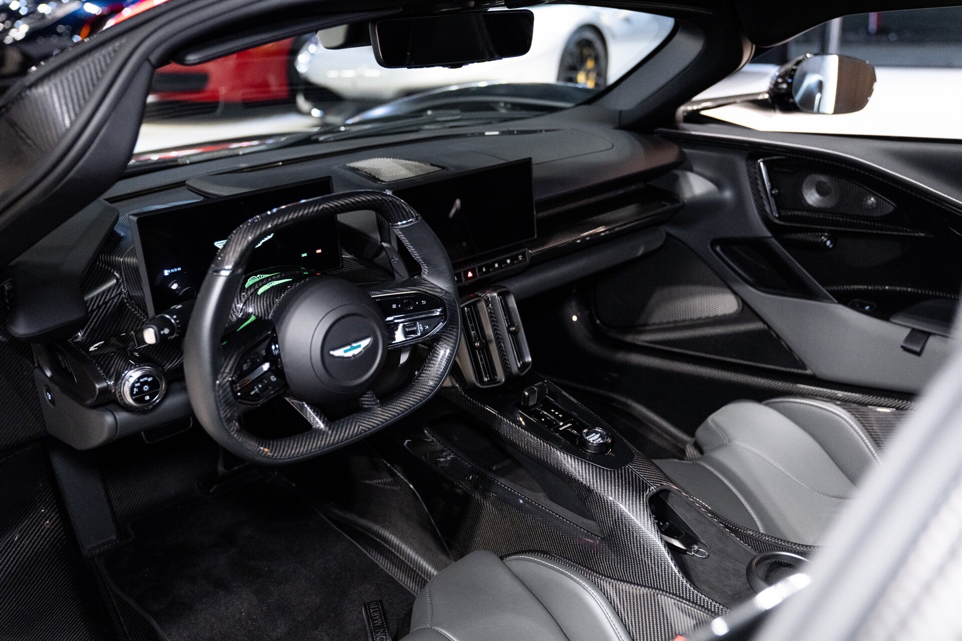 2026 Aston Martin Valhalla - Photo 22