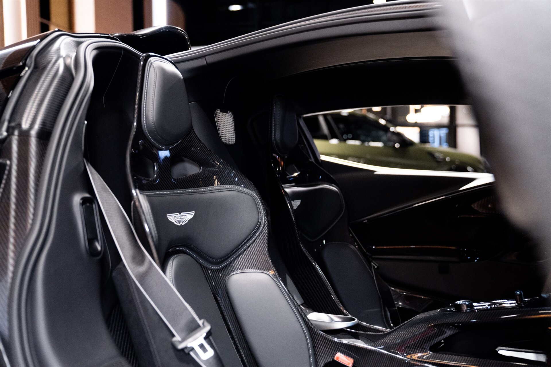 2026 Aston Martin Valhalla - Photo 46